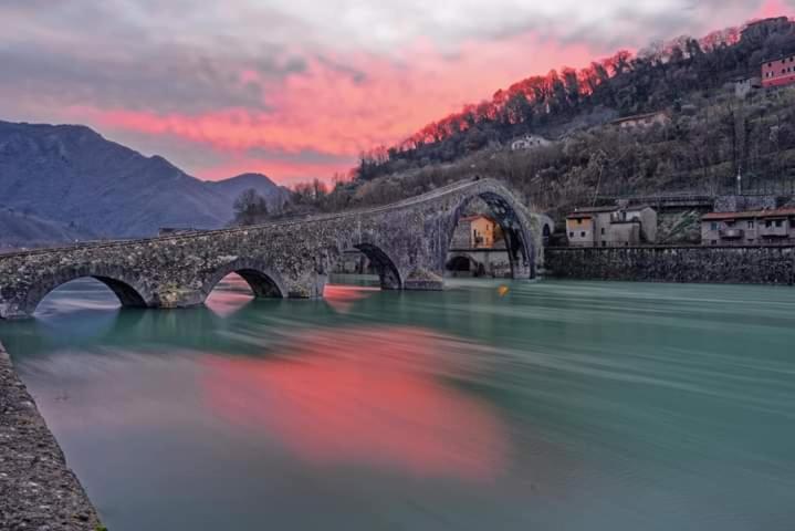 Villamorosa Calci Bagian luar foto