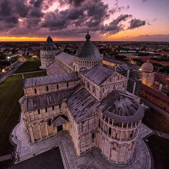 Villamorosa Calci Bagian luar foto